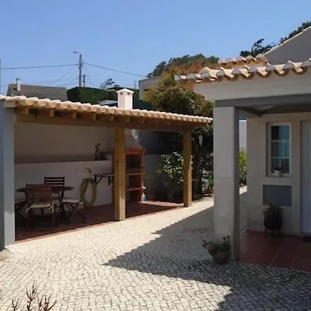 Holiday Travessa Das Dalias